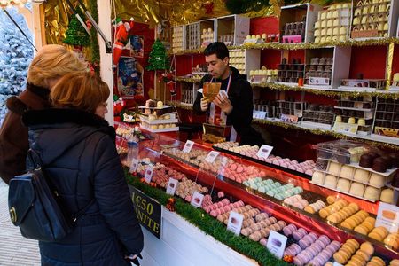 Paris Christmas Lights and Markets Family Tour