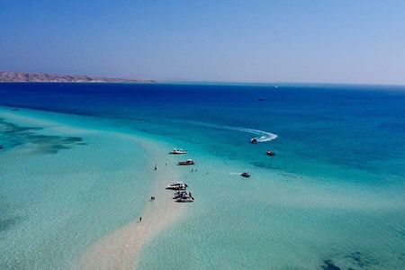 Private Speed Boat 4 Hours to Abo Munkar Island - Hurghada