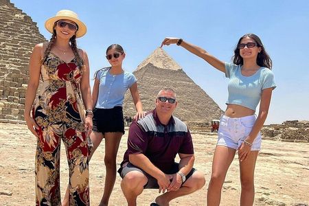 VIP inclusive Private Trip Giza Pyramids Sphinx Saqqara, Dahshur 