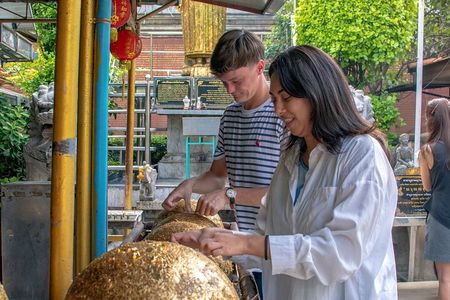 Cultural Treasures of Bangkok: Temples & Royal Palace Tour