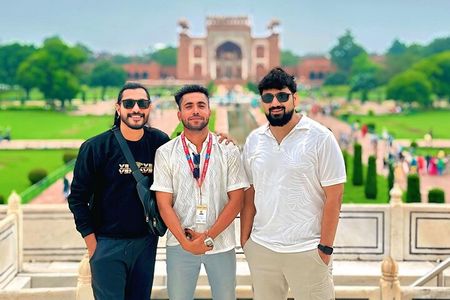 Sunrise Taj Mahal Tour From Delhi 