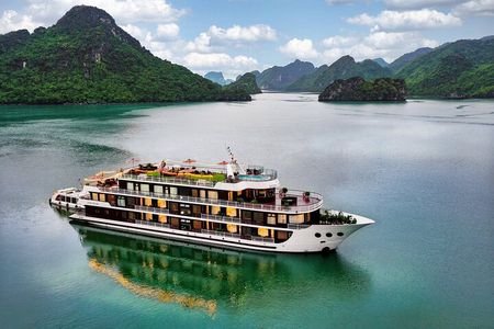 5-Star Cruise 2 Day Explore Halong Bay and Lan Ha Bay from Hanoi