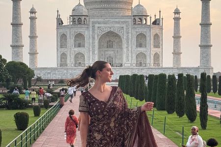 From Delhi: All Inclusive Sunrise Tour Of Taj Mahal & Agra Fort