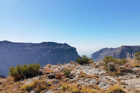 Nizwa and Jebel Akhdar Discovery: Guided Small Group Experience