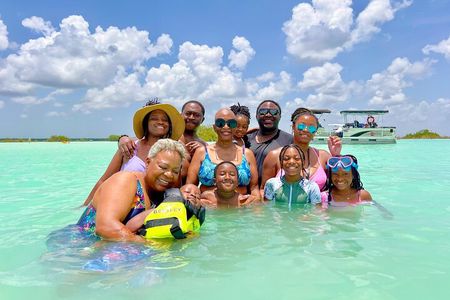 Private Tour: Chacchoben Ruins and Bacalar Lagoon from Costa Maya