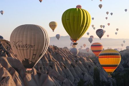 Goreme Hot Air Balloon Tour: Sunrise Flight Over Cappadocia
