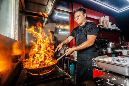 Manila Meals Food Tour with 15+ Tastings