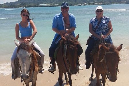 Puerto Plata Horseback Riding and Monkey Adventure Tour