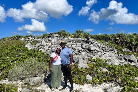 Private Mayan Ruins Tour with Cenote/caves and Mexican Picnic