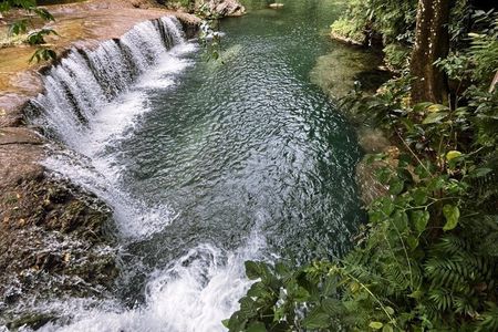 Vanuatu: Efate Round Island Day Trip with Lunch at Top Rock