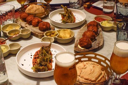 Valencia Centre Food Tour with 9+ Tastings of Regional Delicacies