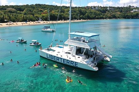 Private Boat for groups up to 15 people with jacuzzi and Lunch