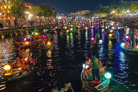 Guided Tour to Marble Mountain &HoiAn City-BoatRide-Night Market 