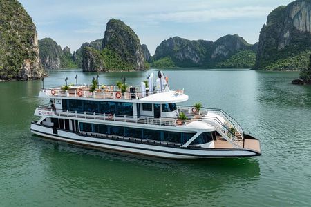 Cozy Bay Premium Cruise – Halong Bay Luxury 1 Day - BUFFET LUNCH