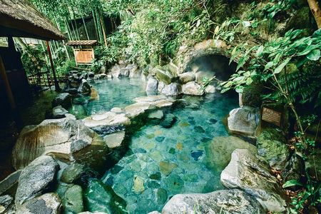 Hakone’s Best Hot Spring Tour with Lake Ashi Cruise from Tokyo