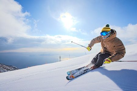 Shiga Biwako Valley Winter Ski Day Tour from Osaka 