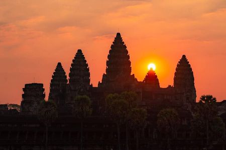 2-Day Angkor Wat Sunrise & Sunset Small-Group Tour