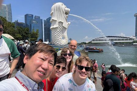 Singapore Customized Private Car / Bus Tour