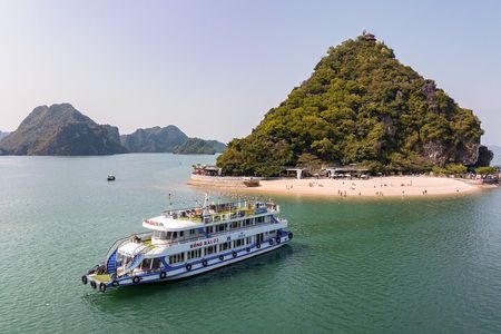 1-Day Halong Bay Tour From Hanoi Express with Dragon King Cruise