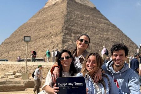 Cairo Layover Tour: Giza Pyramids & GEM
