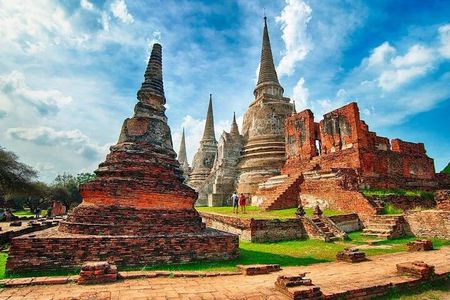Ayutthaya Temples & Local Candy Tasting Private Tour (RotiSaiMai)