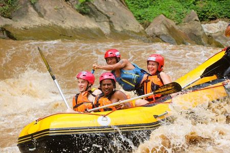 White Water Rafting 10 km with Lunch – Khampan Rafting Chiang Mai