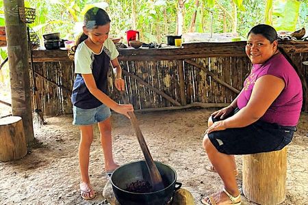Bribri Chocolate Family Farm in the Indigenous Territory