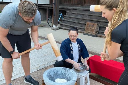Takayama Mochi Making Experience in a Buddhist Temple