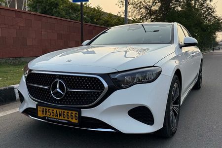 Luxury Taj Mahal Tour by Mercedes - BMW - Audi