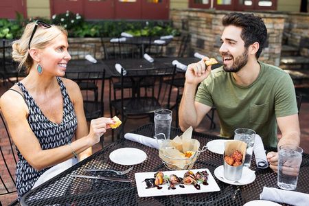 Midtown Atlanta Food Tour with 6 Tastings of Southern Flavors