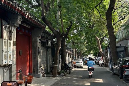Beijing Walk Tour: HuTong Quadrangle Dwellings Mysteries Decoded