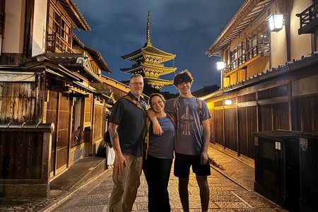 Kyoto Gion Night Tour: Discover Geisha District and Hidden Gems