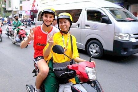 Ho Chi Minh Street Food and Sightseeing By Motorbike
