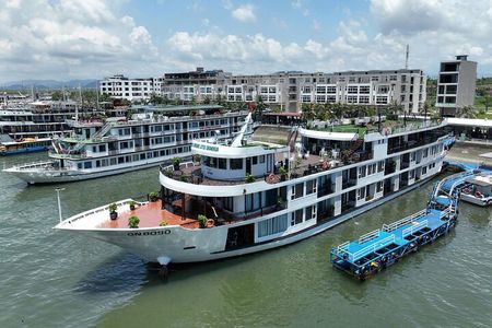 Verdure Lotus Grandeur Cruise 5 Star Halong Bay 2 days 1 night