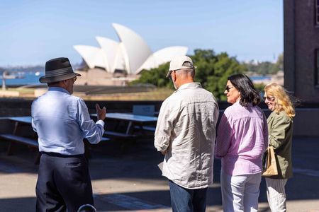 Half-Day Sydney Rocks Walking and Bondi Beach City Tour