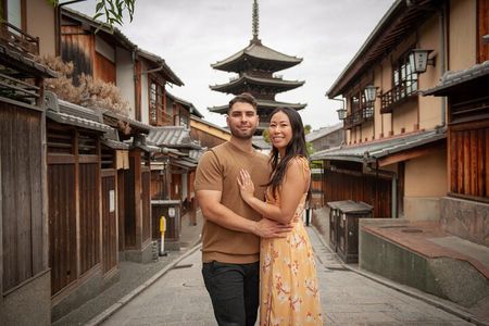 A Privately Guided Photoshoot in Beautiful Kyoto by a Pro