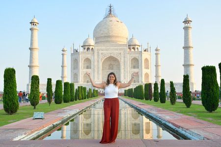 Delhi : Sunrise Taj Mahal & Elephant conservation - All Inclusive