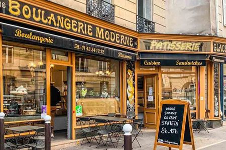Île de la Cité Guided Tour & assistance Notre Dame entrance