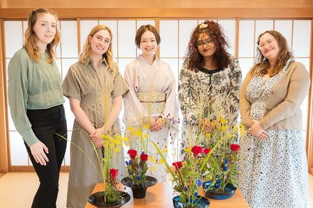 Nakano Tokyo Ikebana Wellness Art Experience