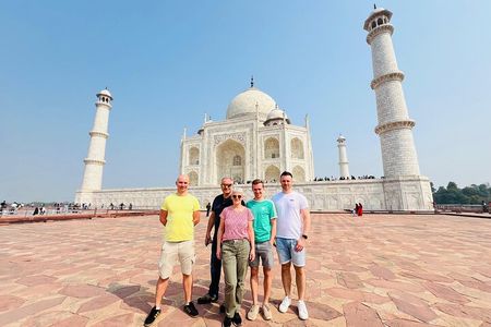 Taj Mahal, Agra Fort & Baby Taj Private City Tour by Car