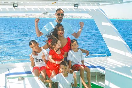 Private Yacht to 2 island with Snorkeling and lunch in Hurghada