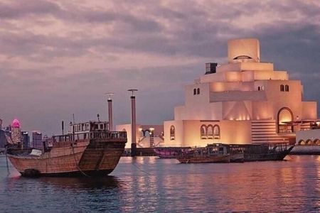 Private City Tour In Doha Souq Waqif Courniche The Pearl Katara