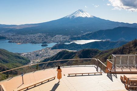 Muslim Friendly Mt. Fuji Tour with Halal Lunch and Prayer Time