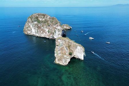 Private Tour Visit the National Park ''The Arches of Mismaloya''