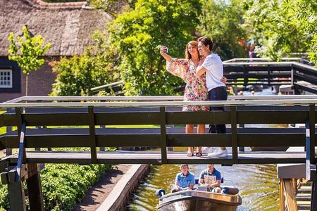 Amsterdam: Day Trip Giethoorn Venice of the North incl Canal Tour