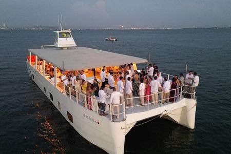Oceanbeat Cartagena Boat Party