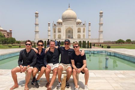 Same Day Taj Mahal & Agra Fort Tour from Delhi by Car