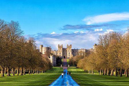 Windsor Castle, Stonehenge and Oxford Day Trip from London