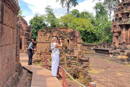 Beng Melea and Banteay Srei Temple Tour