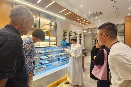 Muscat Omani Food Tour with Shuwa and Halwa